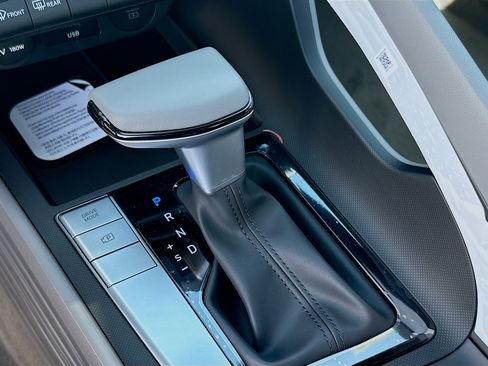 New 2026 Hyundai Elantra Sport FWD image 13