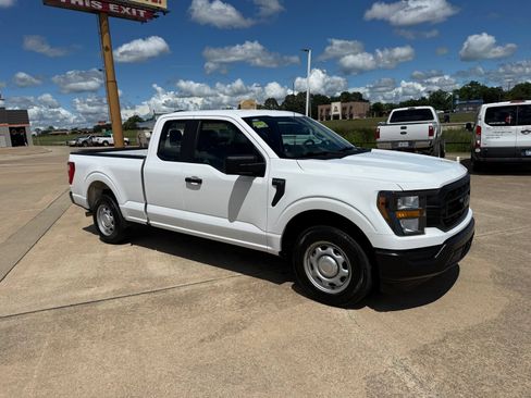 Certified 2023 Ford F150 XL RWD image 3