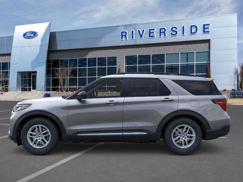 New 2025 Ford Explorer Active w/ Active Comfort Package image 4