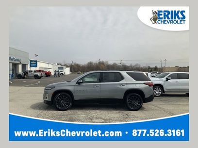 Used 2023 Chevrolet Traverse RS