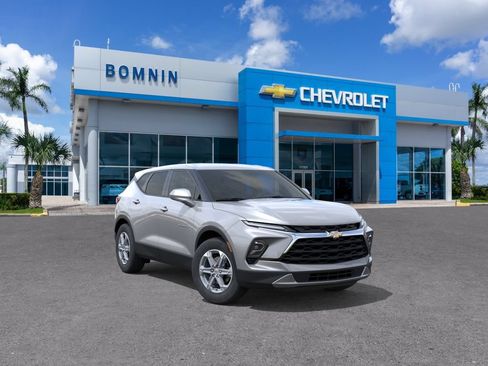 New 2026 Chevrolet Blazer LT FWD image 2