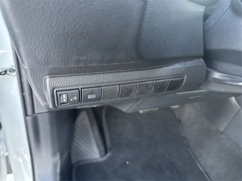 Used 2023 Toyota Corolla LE image 11