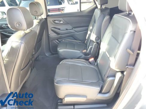 Used 2021 Chevrolet Traverse High Country FWD image 13