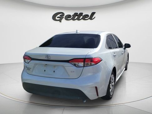 Certified 2025 Toyota Corolla LE FWD image 8