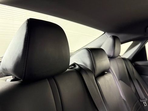 Used 2020 Toyota Avalon XSE image 30