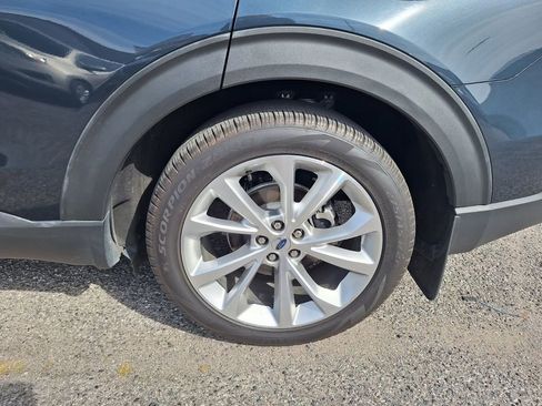 Used 2022 Ford Explorer Platinum w/ Equipment Group 601A image 27