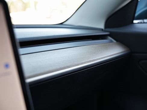 Used 2018 Tesla Model 3 Long Range image 42