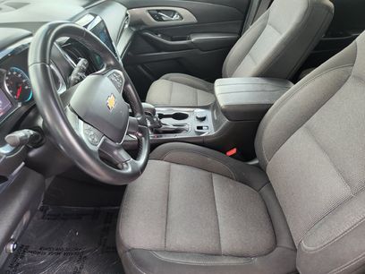 Used 2023 Chevrolet Traverse LT