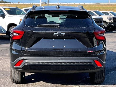 New 2026 Chevrolet Trax RS w/ Driver Confidence Package FWD image 4
