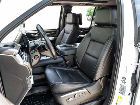 Used 2021 GMC Yukon Denali w/ Denali Premium Package AWD/4WD image 32