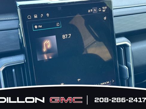 Used 2025 GMC Acadia Elevation w/ Elevation Premium Package FWD image 18