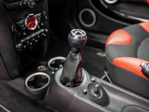 Used 2012 MINI Cooper John Cooper Works w/ Technology Pkg FWD image 31