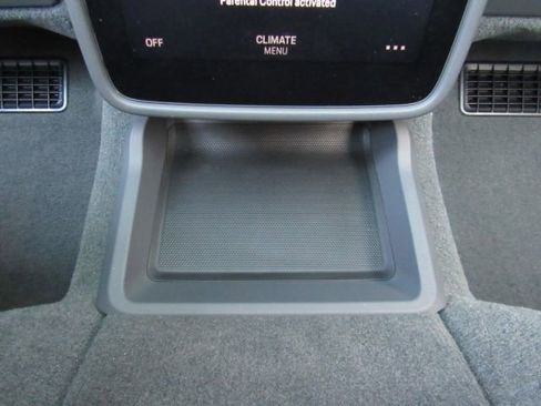 Used 2022 Porsche Taycan 4S image 29