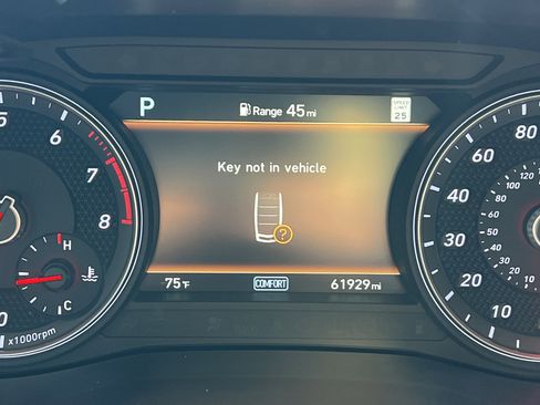 Used 2021 Genesis G70 2.0T w/ Elite Package image 32