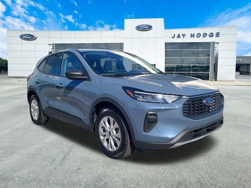 Certified 2025 Ford Escape Active image 1