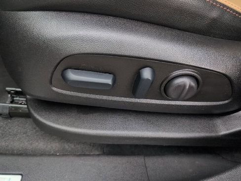 Used 2024 Chevrolet Equinox Premier image 23