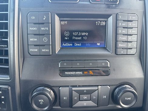 Used 2016 Ford F150 XL w/ Equipment Group 101A Mid image 10