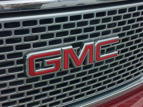 Used 2017 GMC Yukon XL Denali w/ Open Road Package AWD/4WD image 35