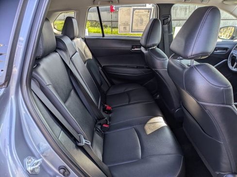 Used 2023 Toyota Corolla Cross XLE image 7