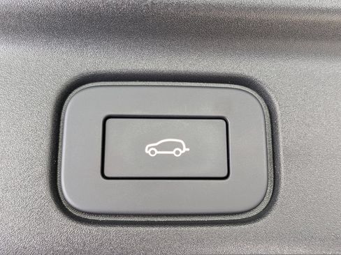 Certified 2025 Land Rover Range Rover SE AWD/4WD image 14