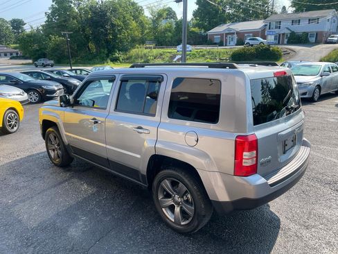Used 2015 Jeep Patriot High Altitude AWD/4WD image 9