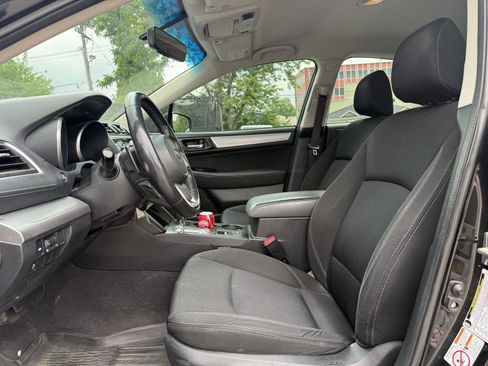 Used 2018 Subaru Legacy 2.5i Premium AWD/4WD image 9