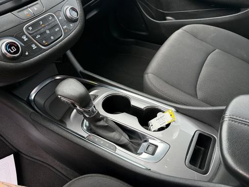 Used 2024 Chevrolet Malibu LT FWD image 32