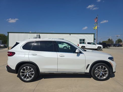 Used 2022 BMW X5 xDrive40i w/ Premium Package image 15