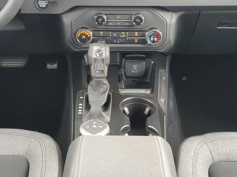 New 2025 Ford Bronco 4-Door image 17