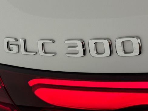 Certified 2024 Mercedes-Benz GLC 300 GLC 300 image 9