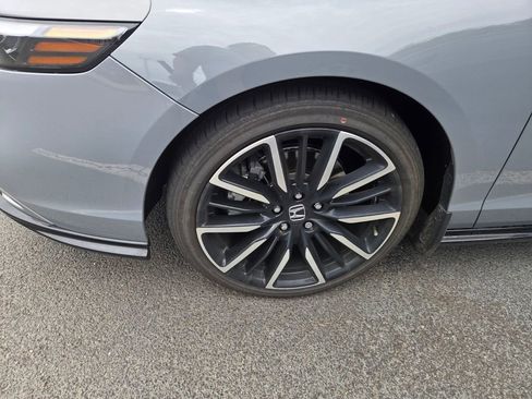 Used 2024 Honda Accord Touring image 4