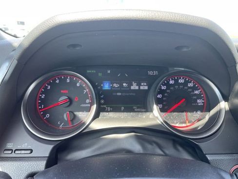 Used 2021 Toyota Camry XSE FWD image 11
