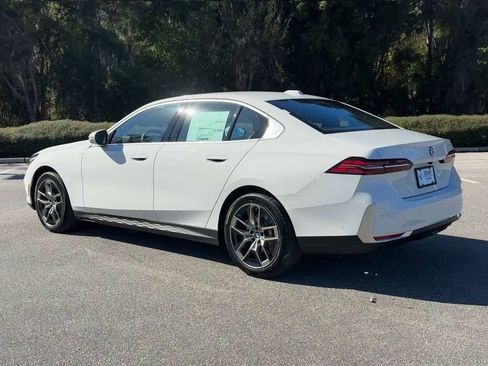 New 2026 BMW 530i w/ Premium Package image 6