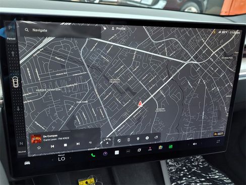 Used 2022 Tesla Model S image 19