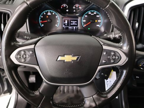 Used 2022 Chevrolet Colorado LT w/ Fleet Safety Package image 3