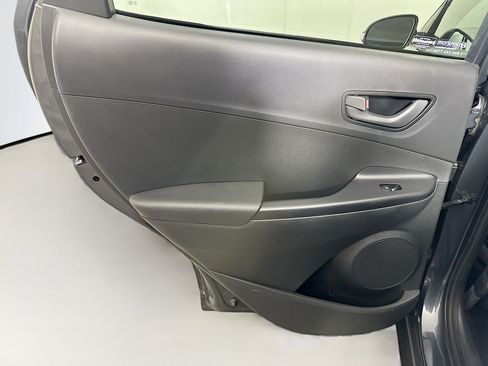 Used 2019 Hyundai Kona SEL FWD image 25