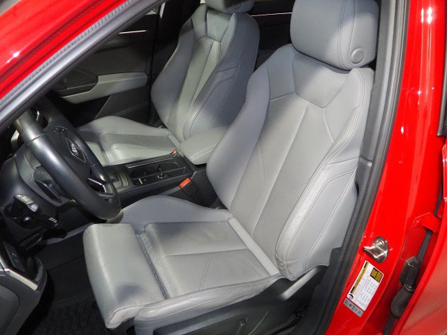 Used 2023 Audi Q3 quattro 2.0T Premium Plus w/ Premium Plus Package AWD/4WD image 14