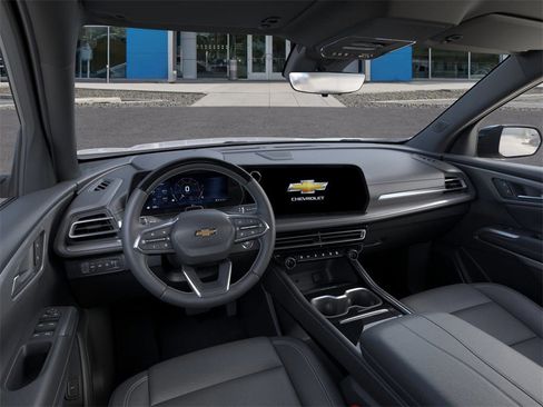 New 2026 Chevrolet Traverse LT w/ Enhanced Driving Package image 15