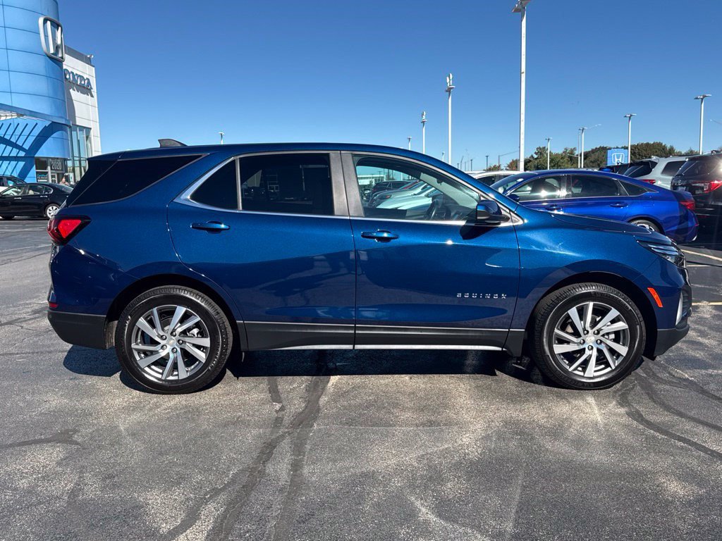 Used 2022 Chevrolet Equinox LT AWD/4WD image 12