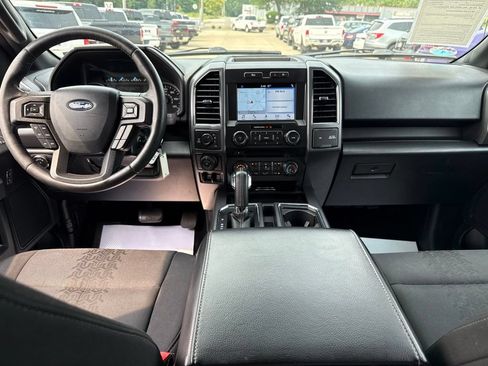 Used 2018 Ford F150 XLT w/ Equipment Group 302A Luxury AWD/4WD image 39