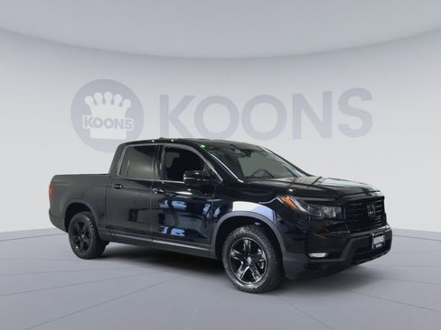 Used 2023 Honda Ridgeline Black Edition image 2