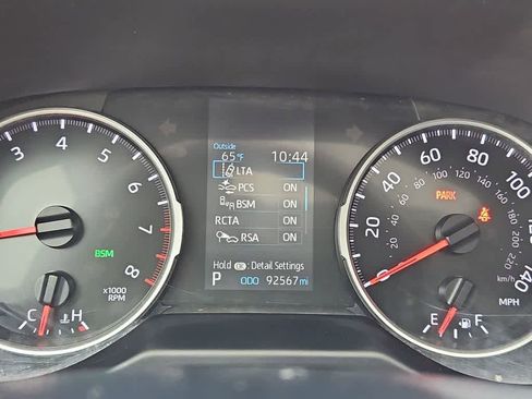 Used 2021 Toyota RAV4 XLE Premium FWD image 34