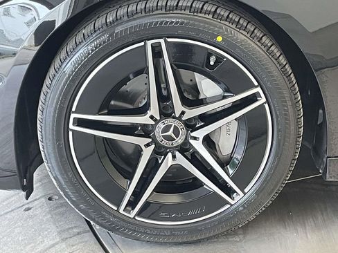 Used 2024 Mercedes-Benz C 300 4MATIC Sedan image 11