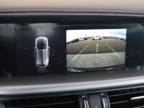 New 2025 Alfa Romeo Stelvio Sprint AWD/4WD image 13