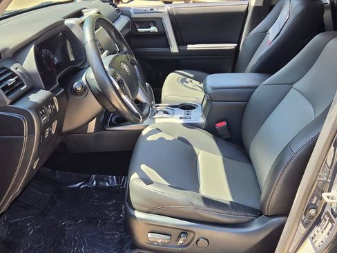 Used 2024 Toyota 4Runner SR5 Premium w/ Moonroof Package RWD image 10