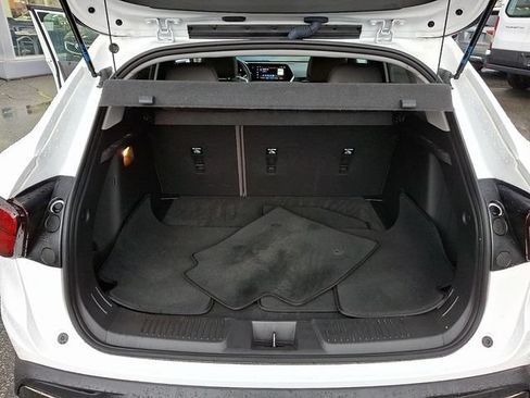Used 2024 Chevrolet Trax ACTIV w/ Sunroof Package FWD image 40