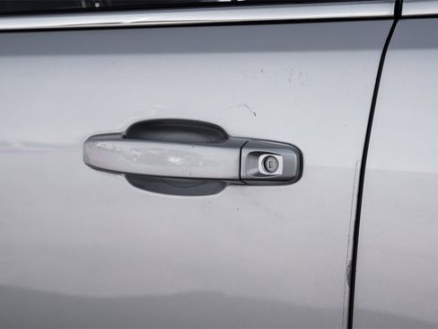 Used 2016 Chevrolet Colorado LT w/ LT Convenience Package image 39