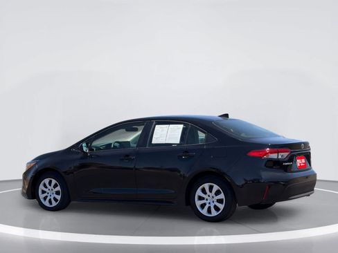 Used 2024 Toyota Corolla LE FWD image 4