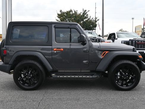 Used 2024 Jeep Wrangler Sport AWD/4WD image 11