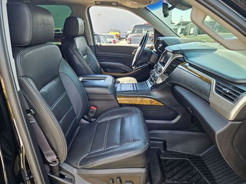 Used 2017 GMC Yukon Denali w/ Open Road Package AWD/4WD image 17